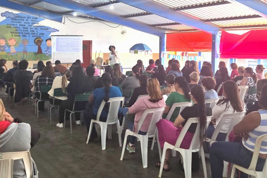 Prefeitura realiza formação sobre equidade racial com educadores da Rede Municipal